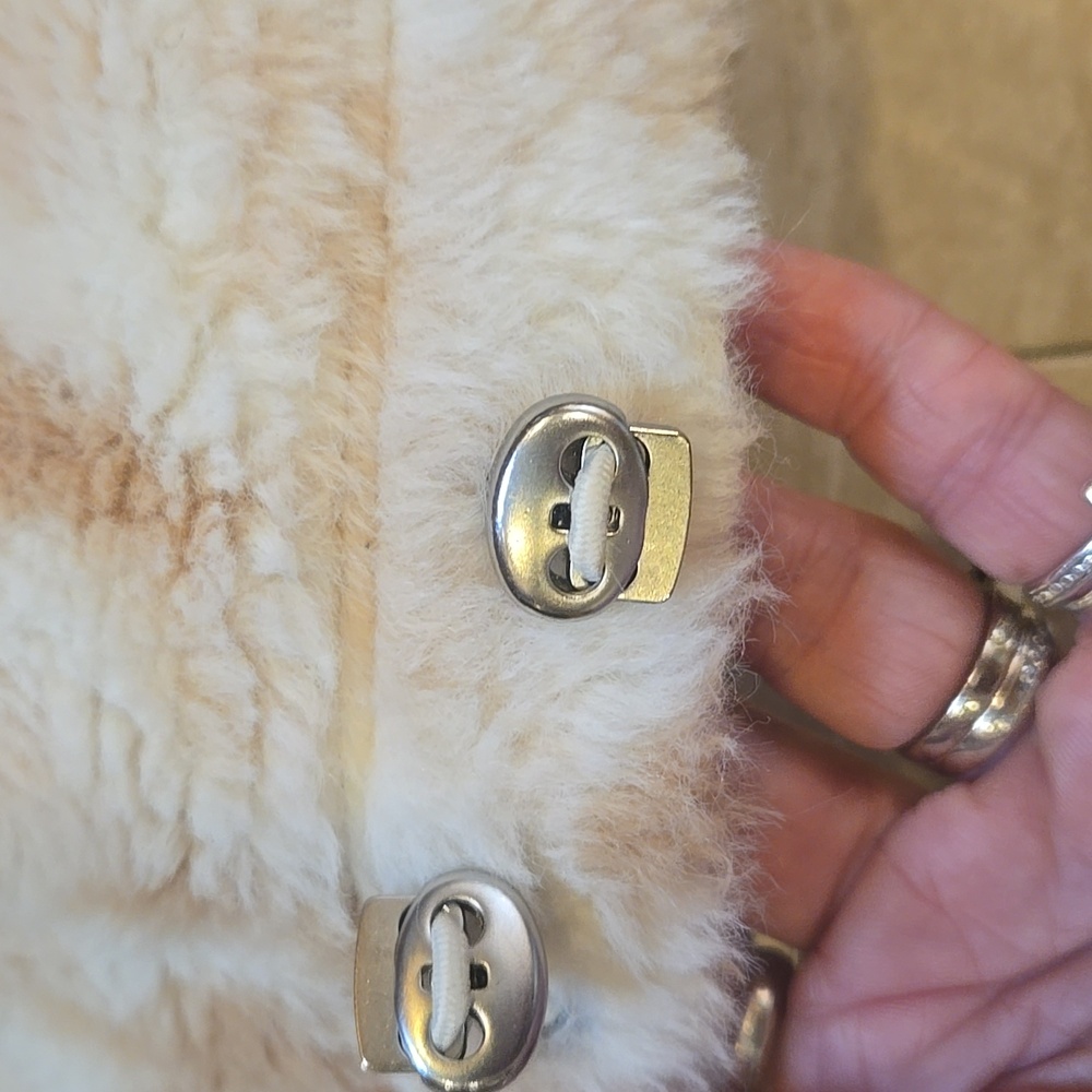 Calvin Klein Performance Cream/Tan Faux Fur/Fleece 1/4 Zip Lined Jacket - Picture 4 of 10